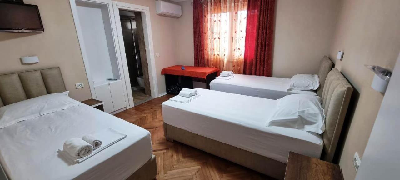 Aaa Apartment Берат Екстер'єр фото