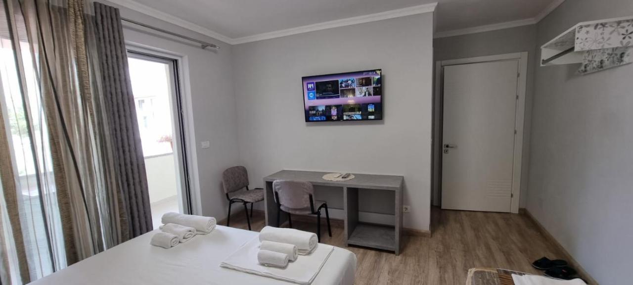 Aaa Apartment Берат Екстер'єр фото
